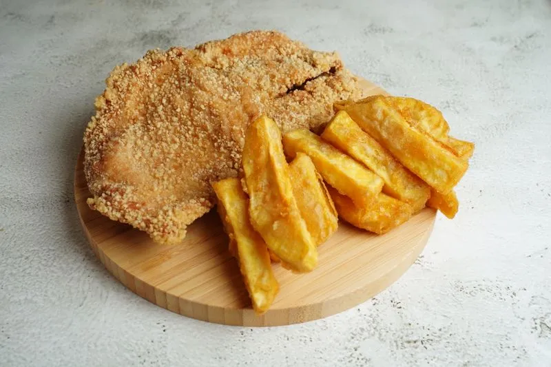 Pollo crispy con patatas